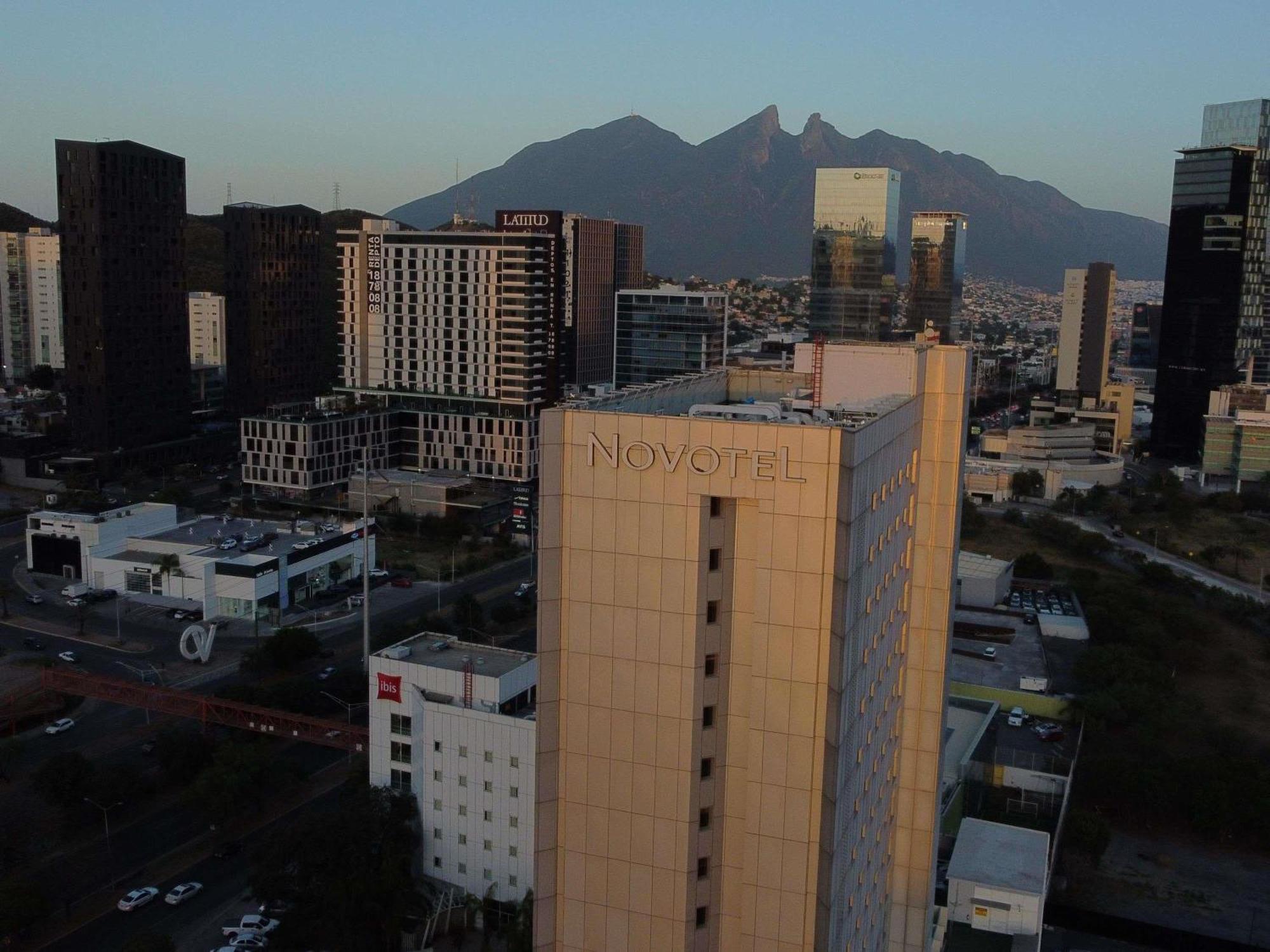 Novotel Monterrey Valle San Pedro Garza Garcia Exterior photo